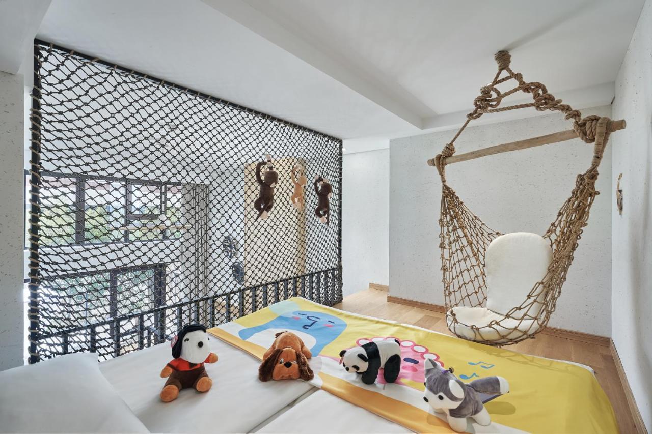 Manli Hotel Shanghai Pudong Airport - Pet Friendly Екстер'єр фото