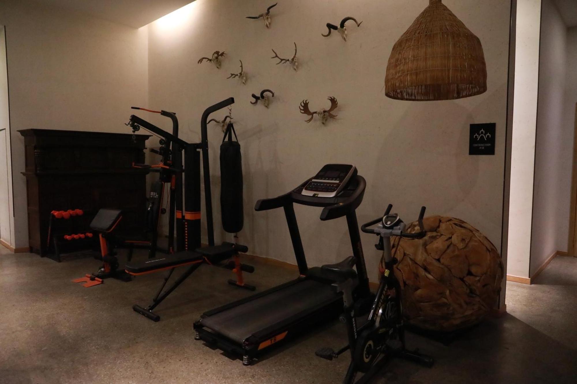 Manli Hotel Shanghai Pudong Airport - Pet Friendly Екстер'єр фото