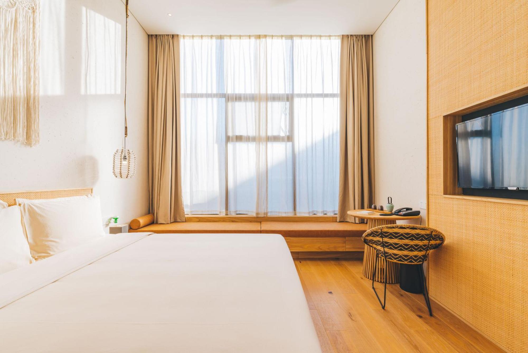 Manli Hotel Shanghai Pudong Airport - Pet Friendly Екстер'єр фото