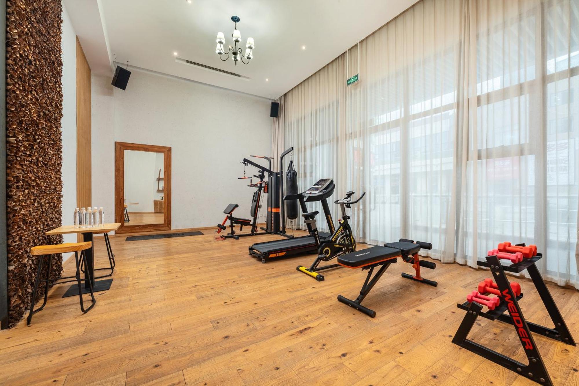 Manli Hotel Shanghai Pudong Airport - Pet Friendly Екстер'єр фото