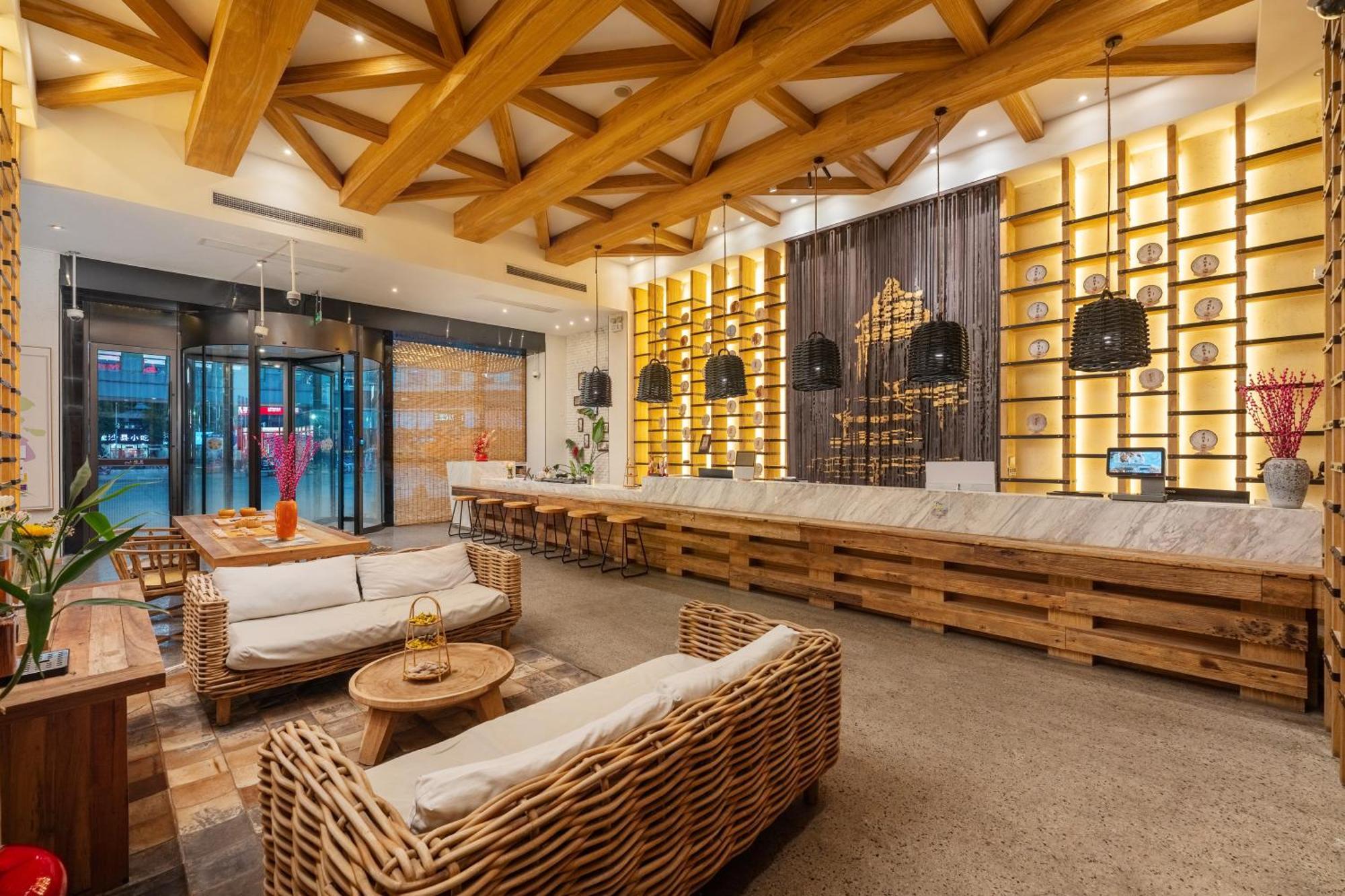 Manli Hotel Shanghai Pudong Airport - Pet Friendly Екстер'єр фото